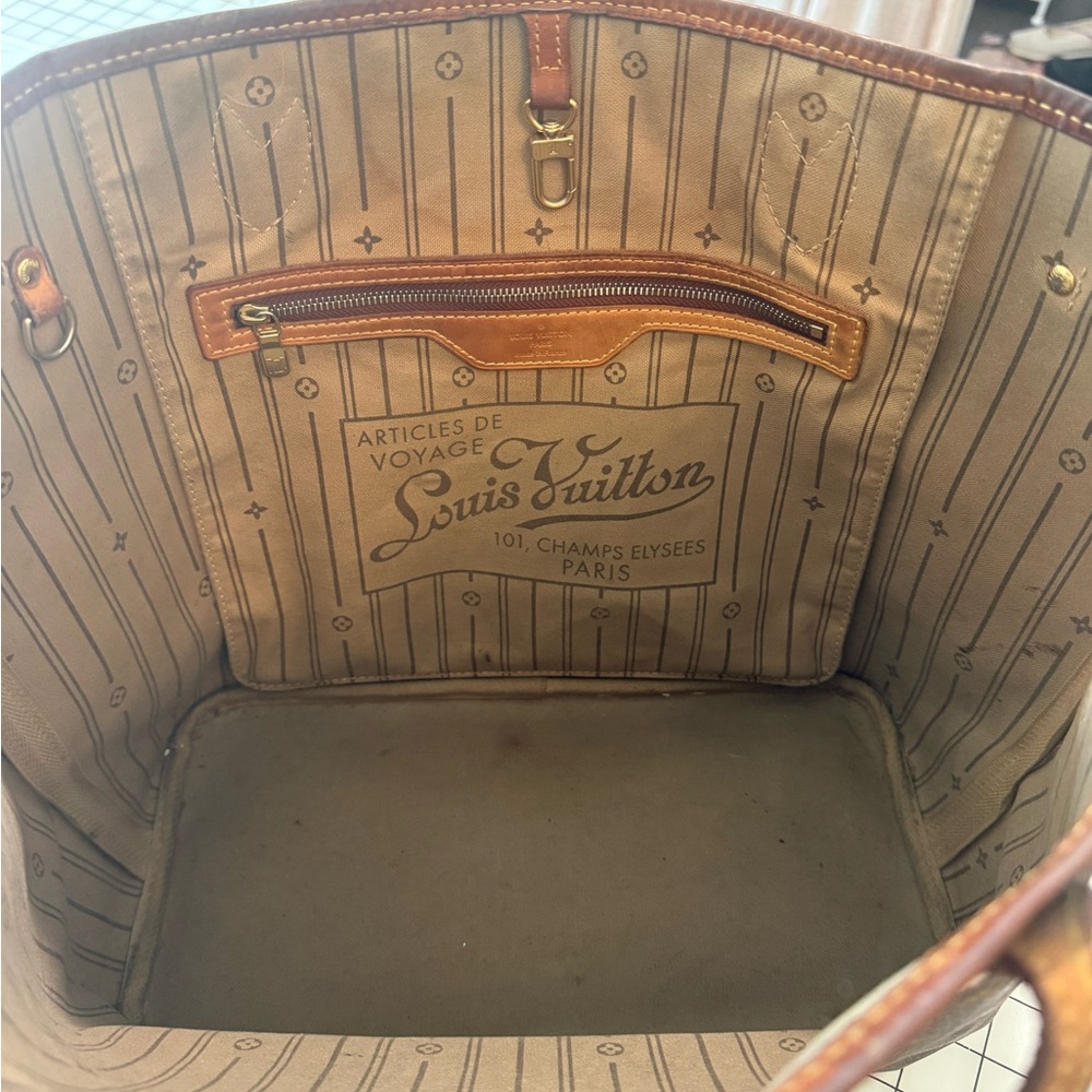 Louis Vuitton Classic Brown Monogram Tote - Picture 5 of 15